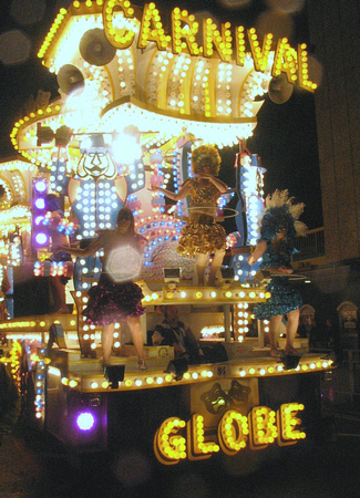 Carnival - Globe CC