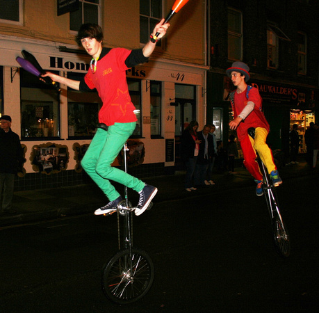 Table Top Circus - Salisbury Circus And Juggling Club