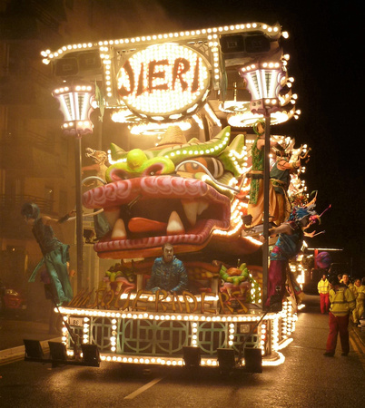 Jiérì (Festival of the Dragon) – Masqueraders CC
