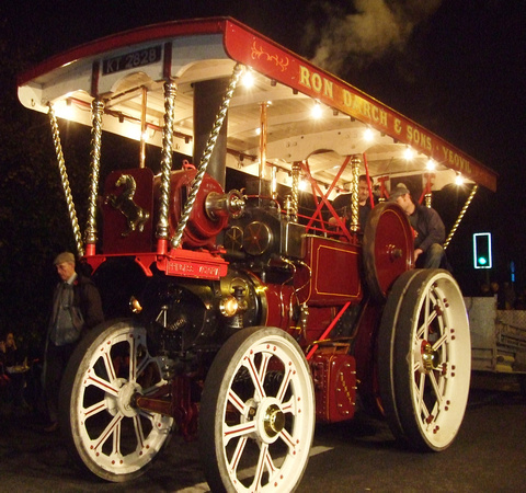 Princess Victoria (Aveling and Porter Showman's Tractor) - Ron Darch