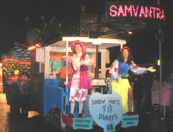 Snow White And The ??? Dwarfs - Samvantra CC